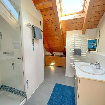 Elegante, Moderne Im Grunen Apartment