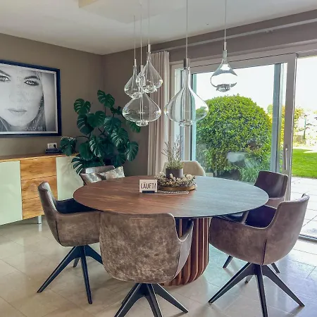 Apartment Elegante, Moderne Im Grunen *